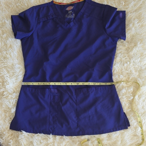 Dickies Women's V-Neck Scrub Top XS- Puple & Marilyn Scrub Pants XS -Purple - Picture 5 of 12